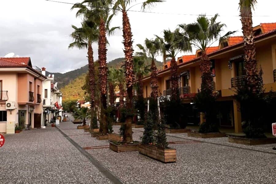 Göcek Çarşısı’nda akşam yürüyüşüne çıkın